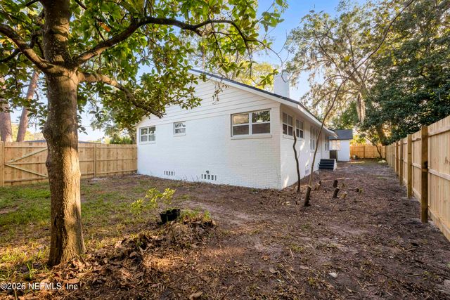 4308 WORTH Drive E, Jacksonville, FL 32207
