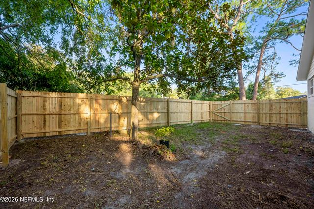 4308 WORTH Drive E, Jacksonville, FL 32207