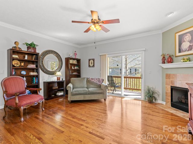 25 Old Pasture Way, Hendersonville, NC 28739