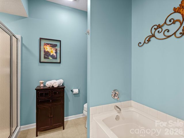 25 Old Pasture Way, Hendersonville, NC 28739