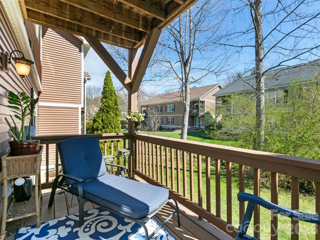 25 Old Pasture Way, Hendersonville, NC 28739