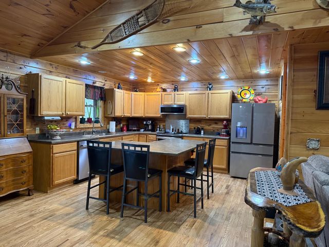 7257 Whetstone Road, Norwood, MO 65717