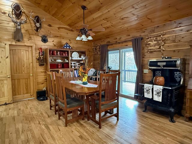 7257 Whetstone Road, Norwood, MO 65717