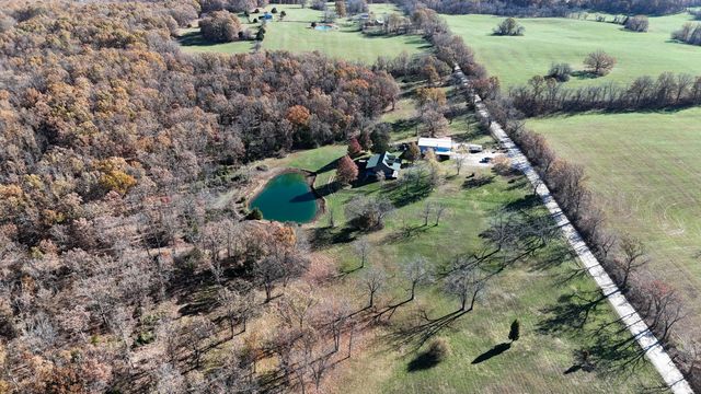 7257 Whetstone Road, Norwood, MO 65717