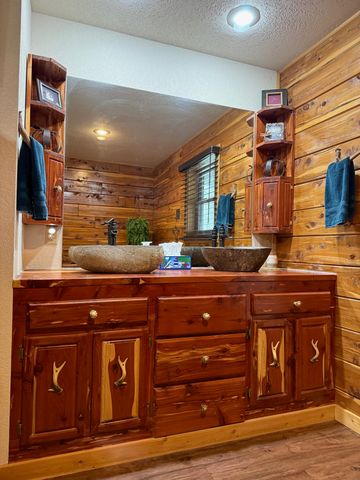 7257 Whetstone Road, Norwood, MO 65717