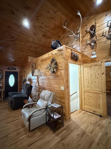 7257 Whetstone Road, Norwood, MO 65717