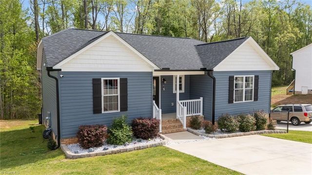 859 Berg Street, Asheboro, NC 27203