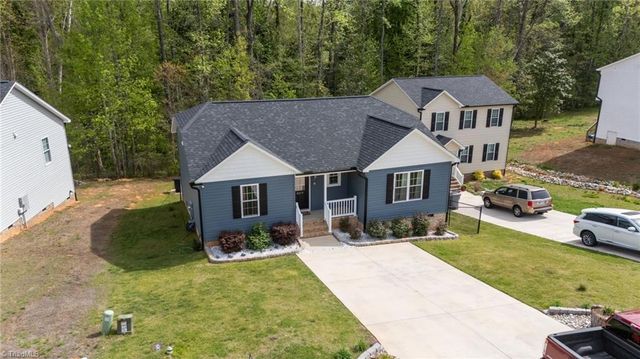 859 Berg Street, Asheboro, NC 27203
