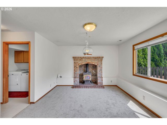 2474 Sw WILLOWBROOK Ave, Gresham, OR 97080