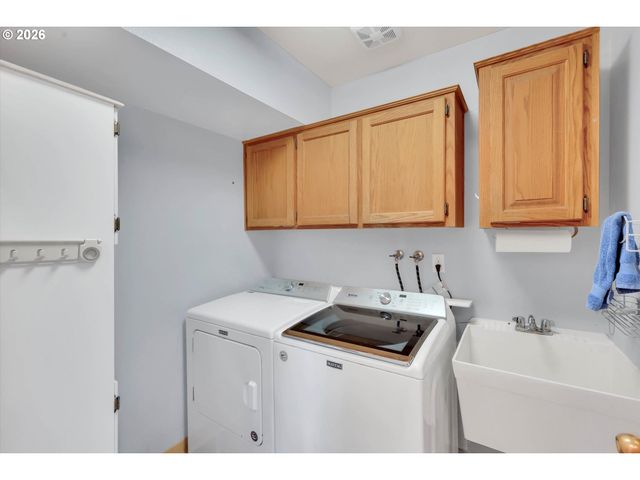2474 Sw WILLOWBROOK Ave, Gresham, OR 97080