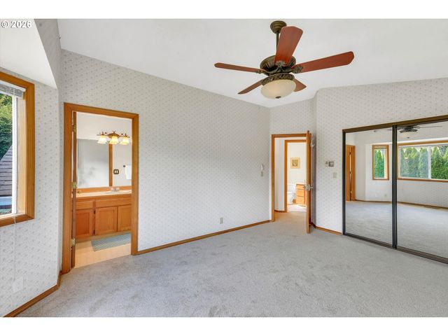 2474 Sw WILLOWBROOK Ave, Gresham, OR 97080