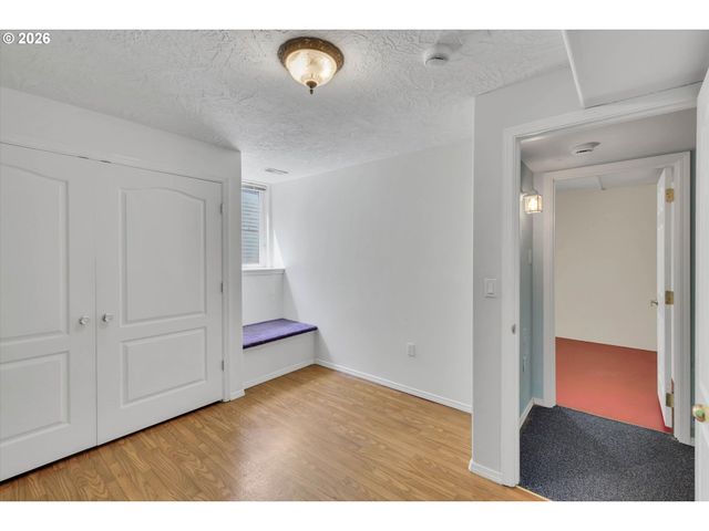 2474 Sw WILLOWBROOK Ave, Gresham, OR 97080