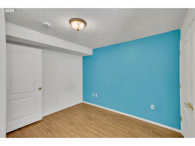 2474 Sw WILLOWBROOK Ave, Gresham, OR 97080