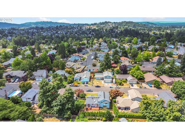 2474 Sw WILLOWBROOK Ave, Gresham, OR 97080