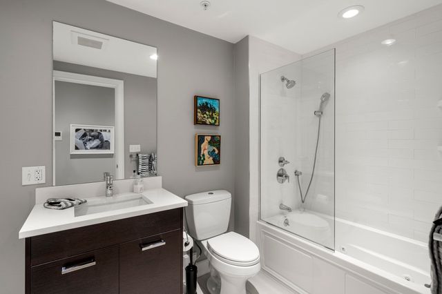 407 W First St 302, Boston, MA 02127