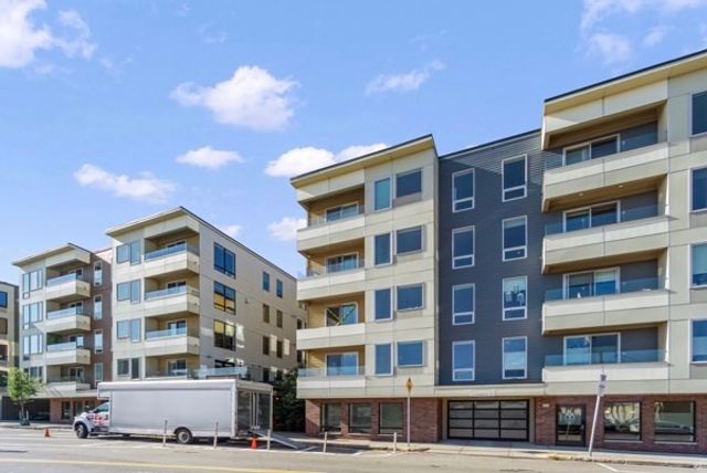 407 W First St 302, Boston, MA 02127
