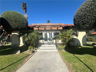 3927 W McFADDEN AVE B, Santa Ana, CA 92704