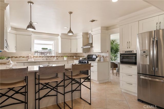 658 Glenmore, Glendale, CA 91206