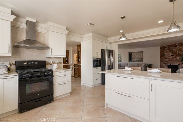 658 Glenmore, Glendale, CA 91206