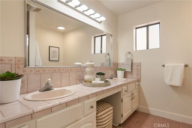 658 Glenmore, Glendale, CA 91206