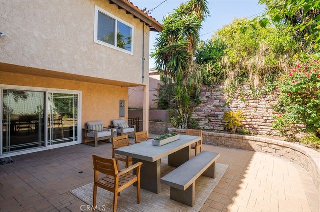 658 Glenmore, Glendale, CA 91206