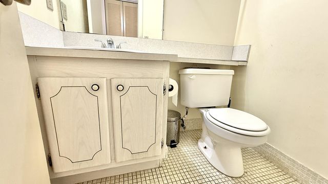 122 Oakridge I, Deerfield Beach, FL 33442