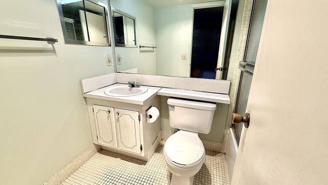 122 Oakridge I, Deerfield Beach, FL 33442