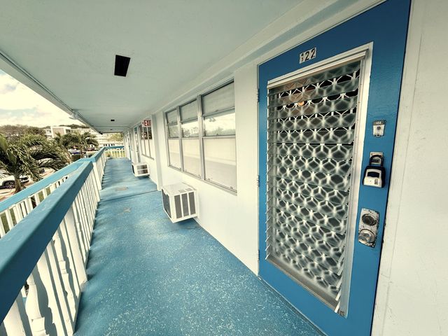 122 Oakridge I, Deerfield Beach, FL 33442