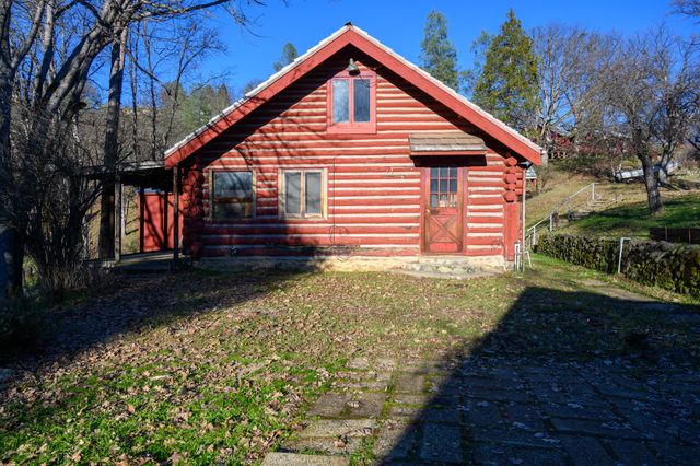 51 & 75 Hart Street, Weaverville, CA 96093