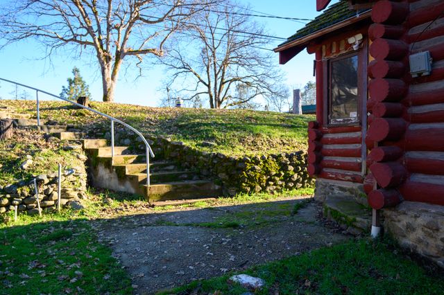 51 & 75 Hart Street, Weaverville, CA 96093