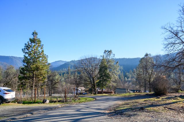 51 & 75 Hart Street, Weaverville, CA 96093