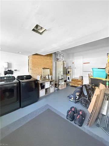 128 Eastwood DR, Newport News, VA 23602