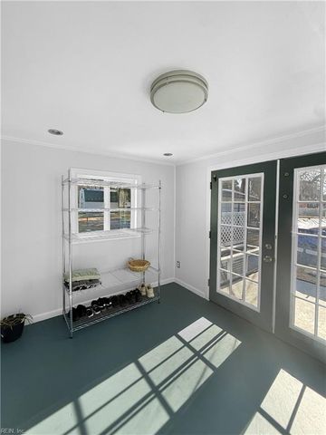 128 Eastwood DR, Newport News, VA 23602