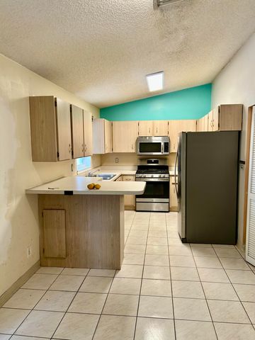 5887 Timber Valley Drive, Lake Worth, FL 33463