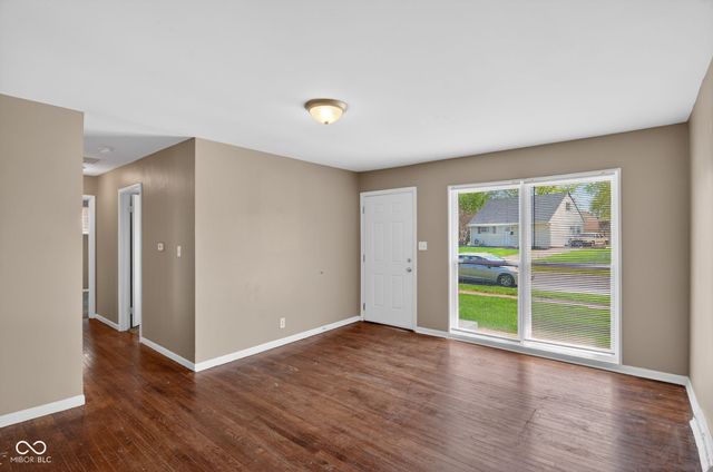 296 Ticen Street, Beech Grove, IN 46107