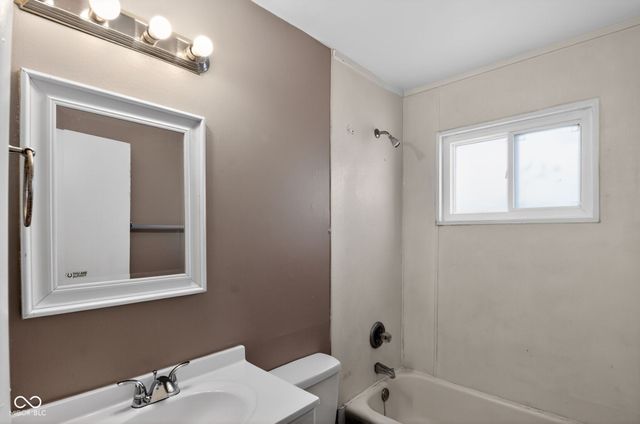 296 Ticen Street, Beech Grove, IN 46107