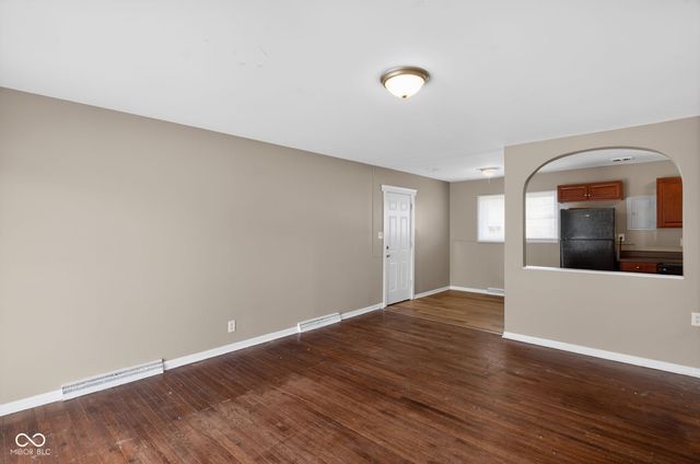 296 Ticen Street, Beech Grove, IN 46107