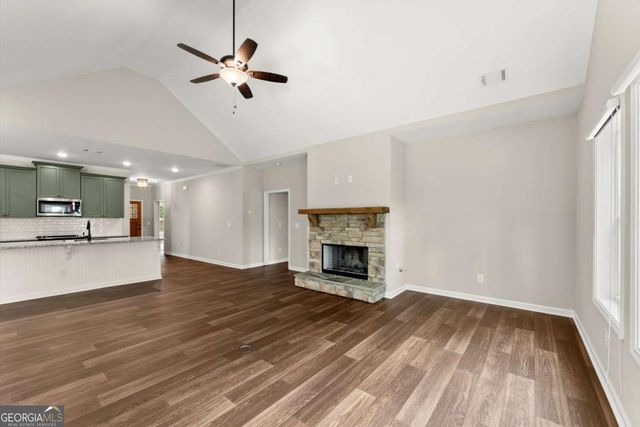 208 Talga Glen, Waleska, GA 30183