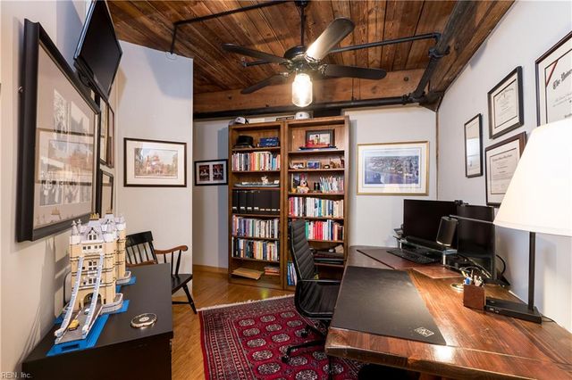 230 W Tazewell St Apt 401, Norfolk, VA 23510