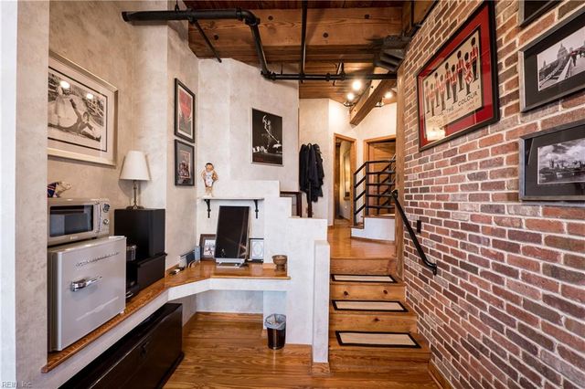 230 W Tazewell St Apt 401, Norfolk, VA 23510
