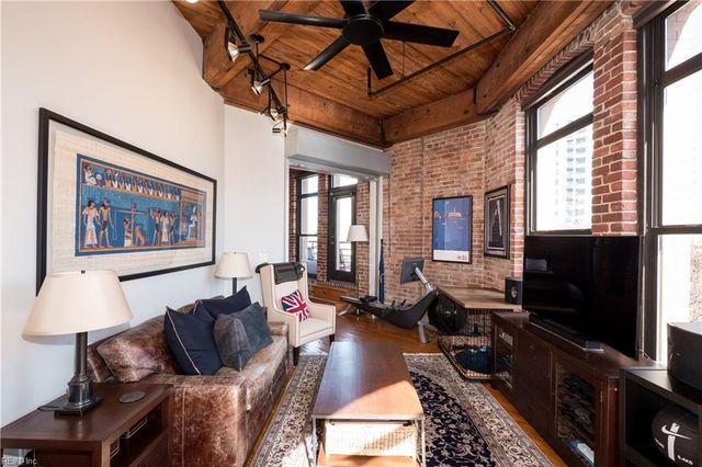 230 W Tazewell St Apt 401, Norfolk, VA 23510