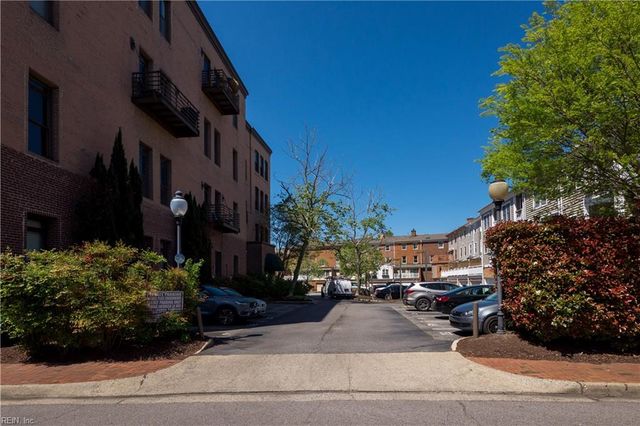 230 W Tazewell St Apt 401, Norfolk, VA 23510