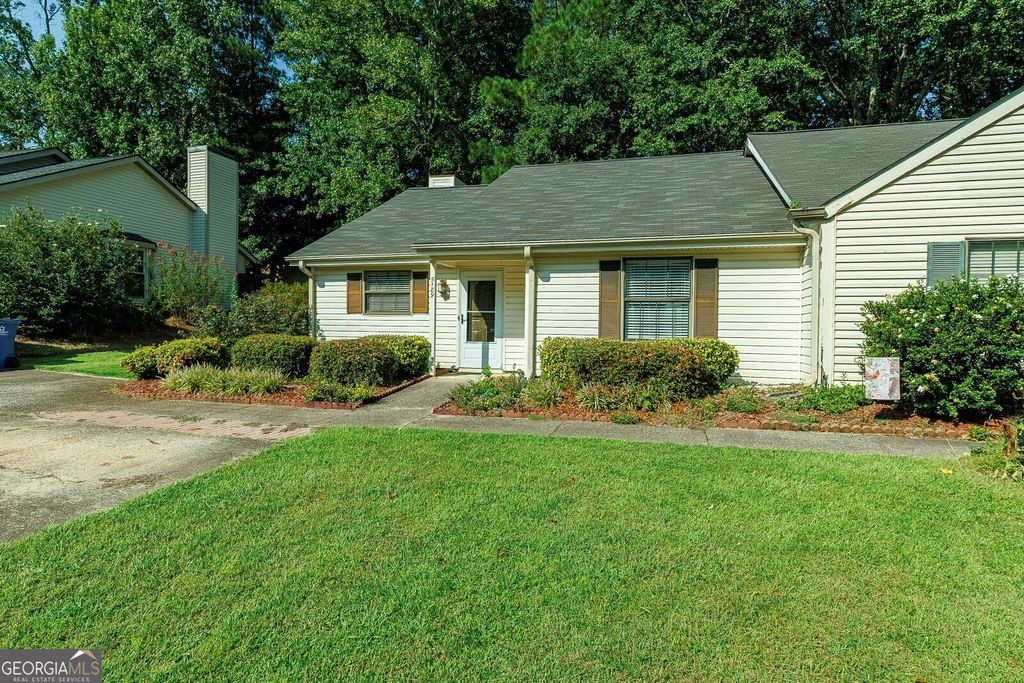 5189 Village Green Way, Alpharetta, GA 30009 — photo 3