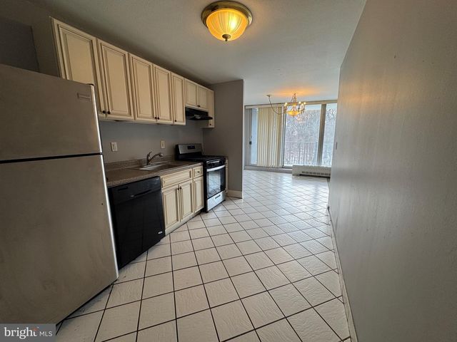 3900 FORD RD #5M, Philadelphia, PA 19131