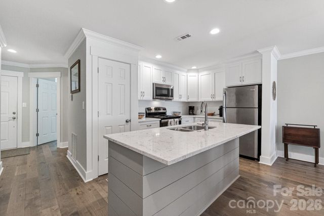 605 Portside Drive, Davidson, NC 28036
