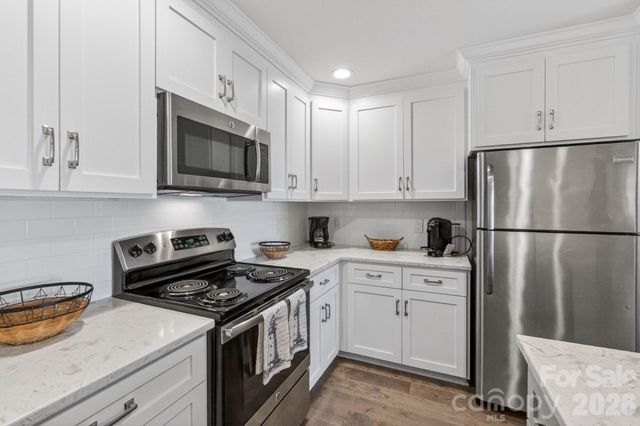 605 Portside Drive, Davidson, NC 28036