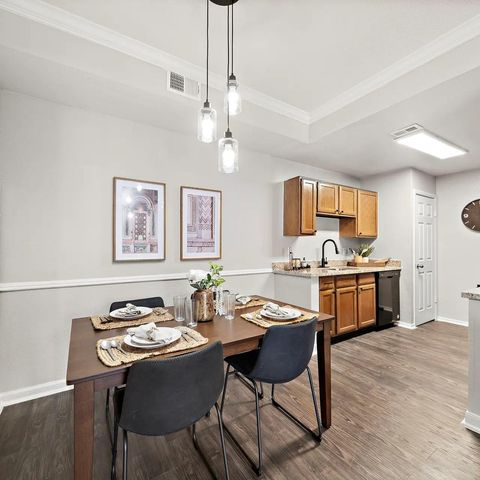 7250 W Greens Road 916, Houston, TX 77064