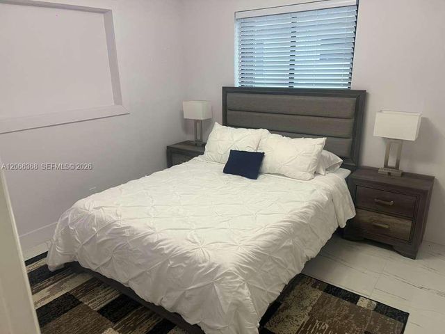 39 SE 7th Street, Dania Beach, FL 33004
