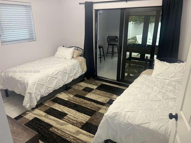 39 SE 7th Street, Dania Beach, FL 33004