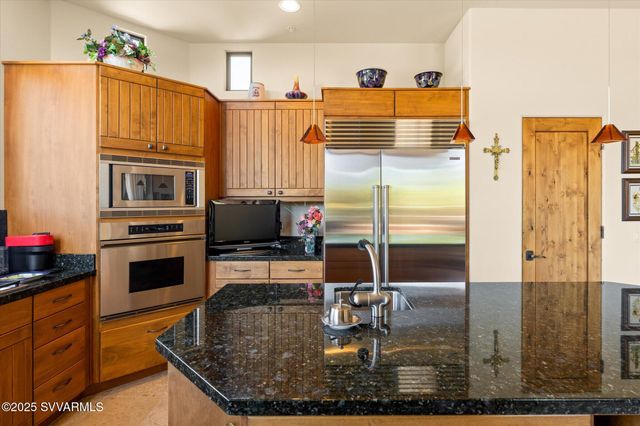 55 N PRIMROSE Point N, Sedona, AZ 86336